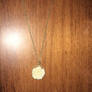 White flower necklace